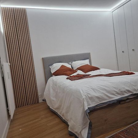 Une Chambre Dans Un Appartement - Luxary Calm Saint-Gratien  Ngoại thất bức ảnh